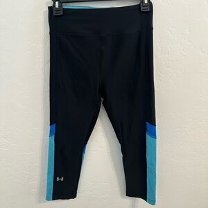 Under Armour cropped leggings size Small